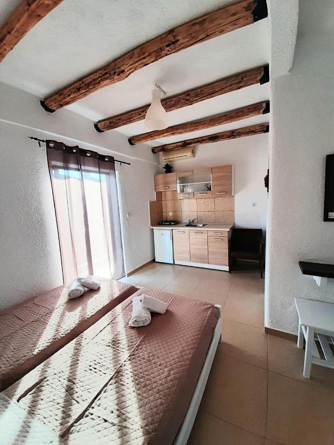 Mariza Apartments -Studios هانيوتي الغرفة الصورة